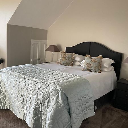 Le Bourg Bed & Breakfast Asnieres-en-Bessin Exterior photo